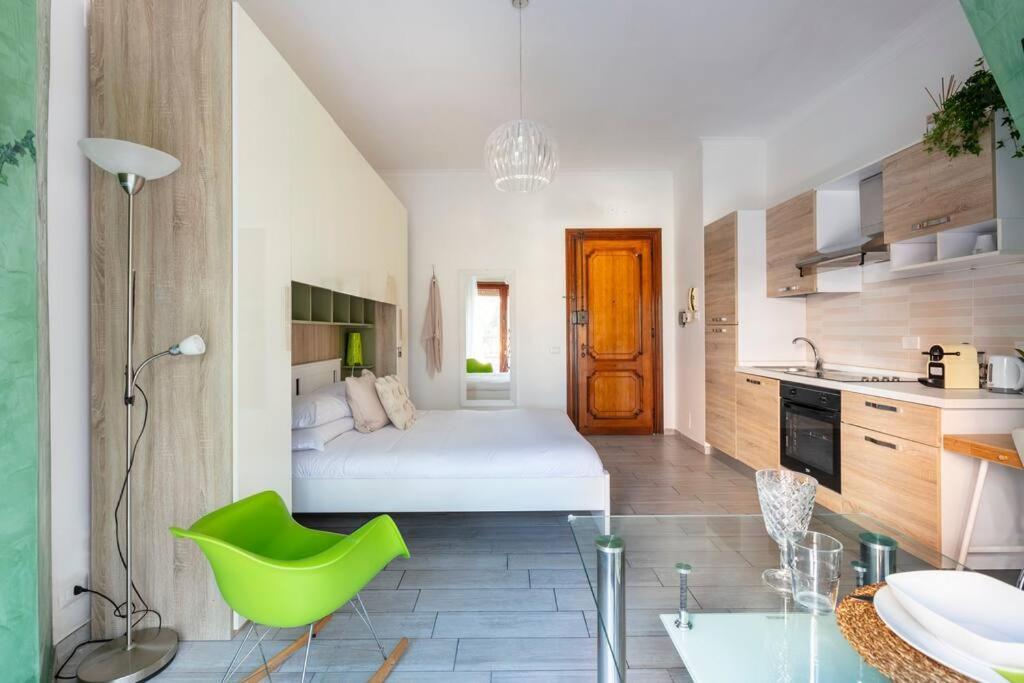 Vaticano 44 By Hili Apartment